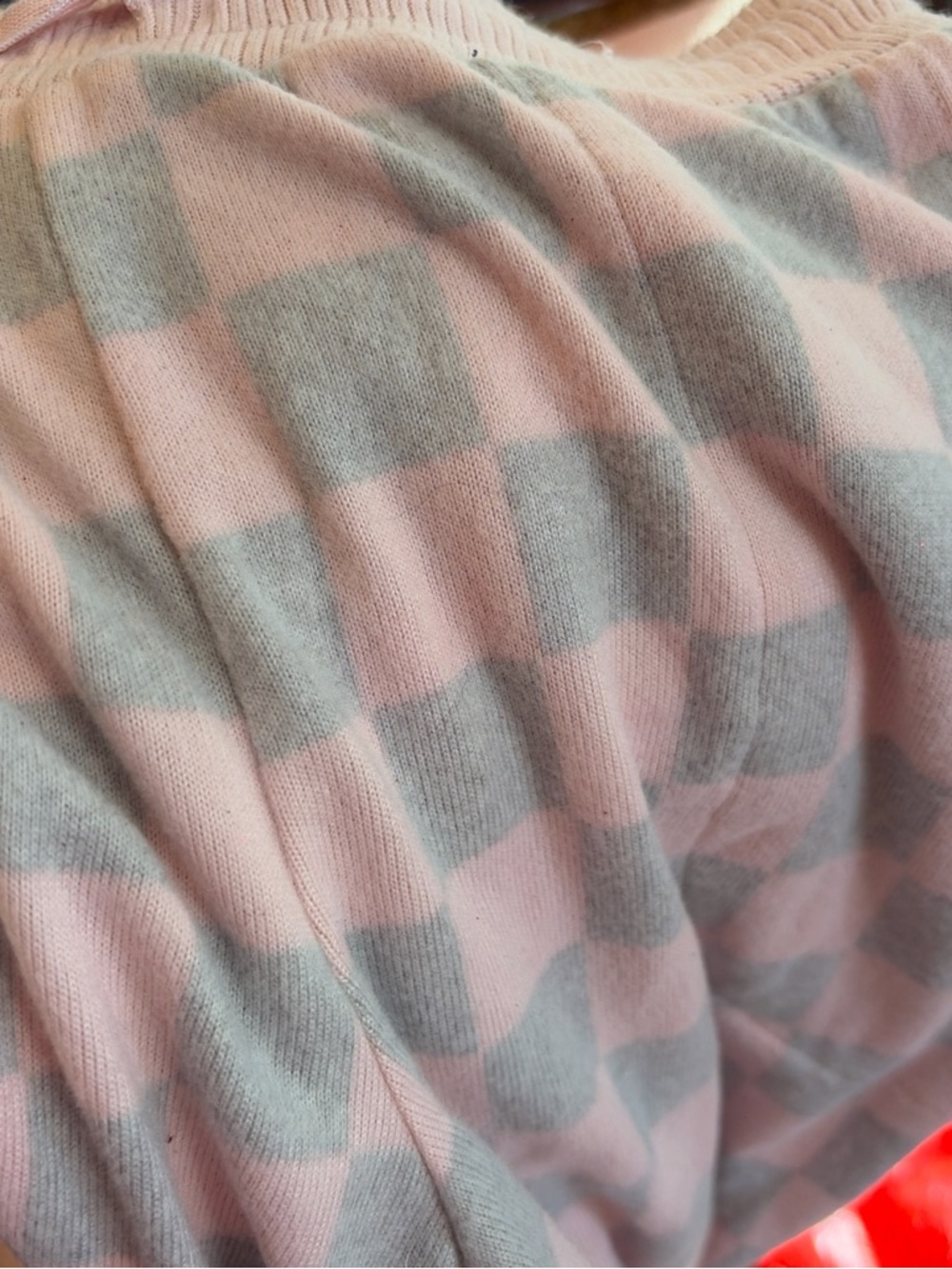 Cuddl Duds Pink and Gray Checkered Cozy Pajama Set - Picture 6 of 6